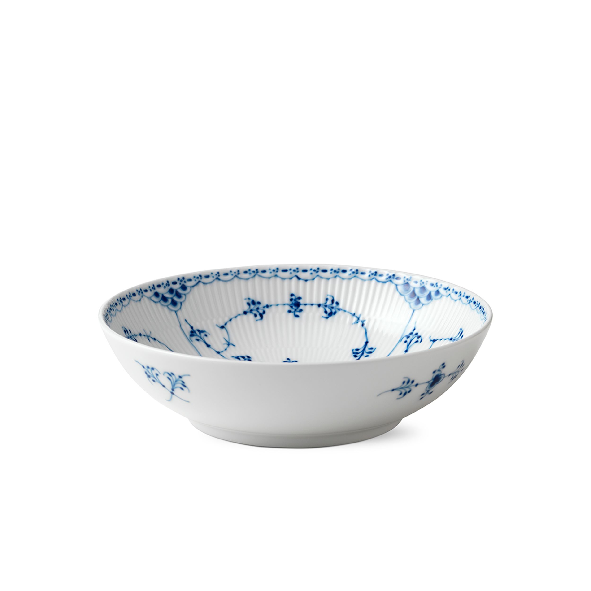 Blue Fluted Half Lace Bowl 110 cl | Royal Copenhagen