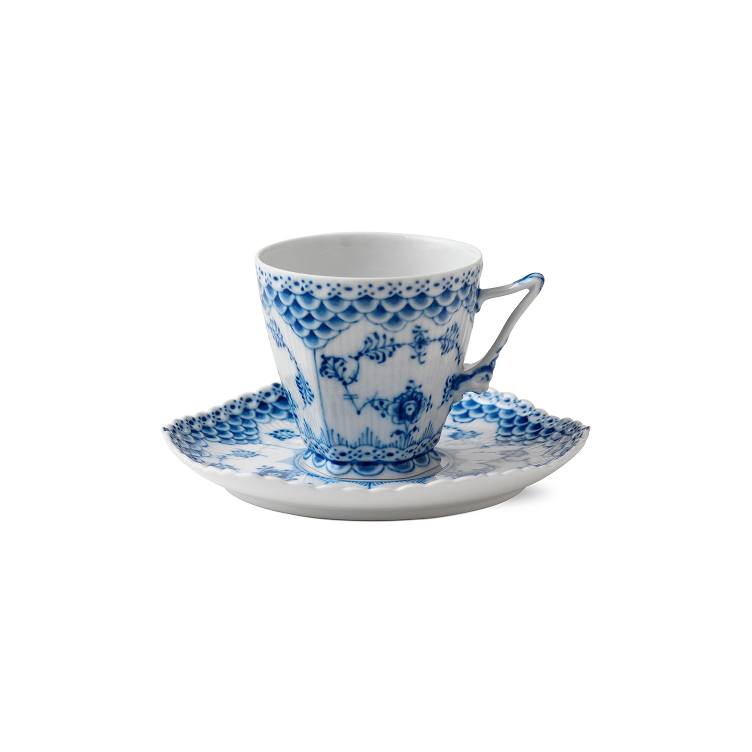 A 26-piece porcelain 'Blue Fluted' full lace tea service, Royal
