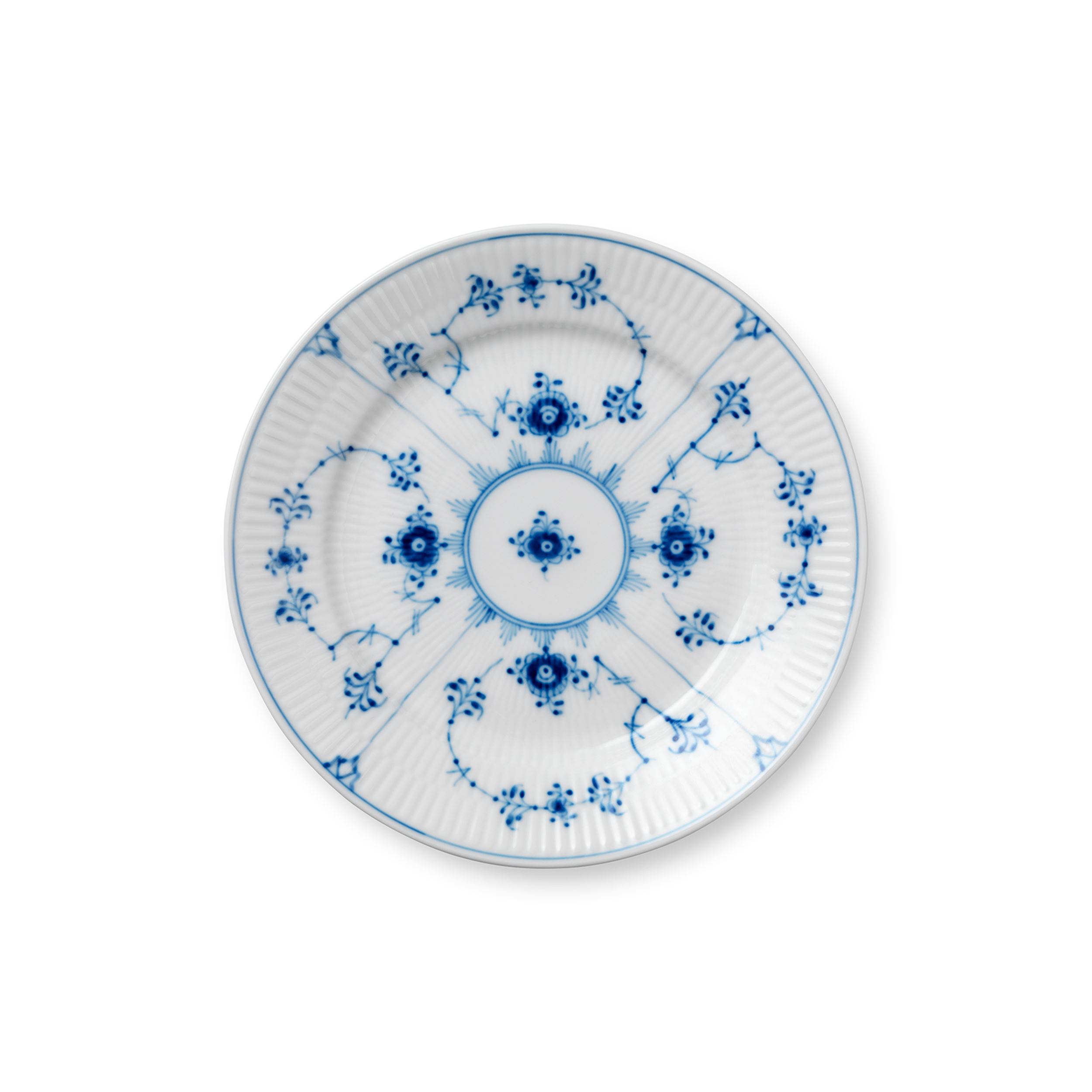   Blue Fluted Plain プレート Blue Fluted Plain Plate, 19 cm | Royal Copenhagen