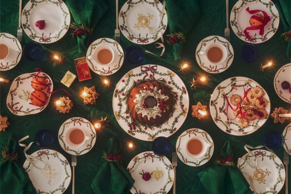 A Christmas table set with all Royal Copenhagen pieces from Star Fluted Christmas