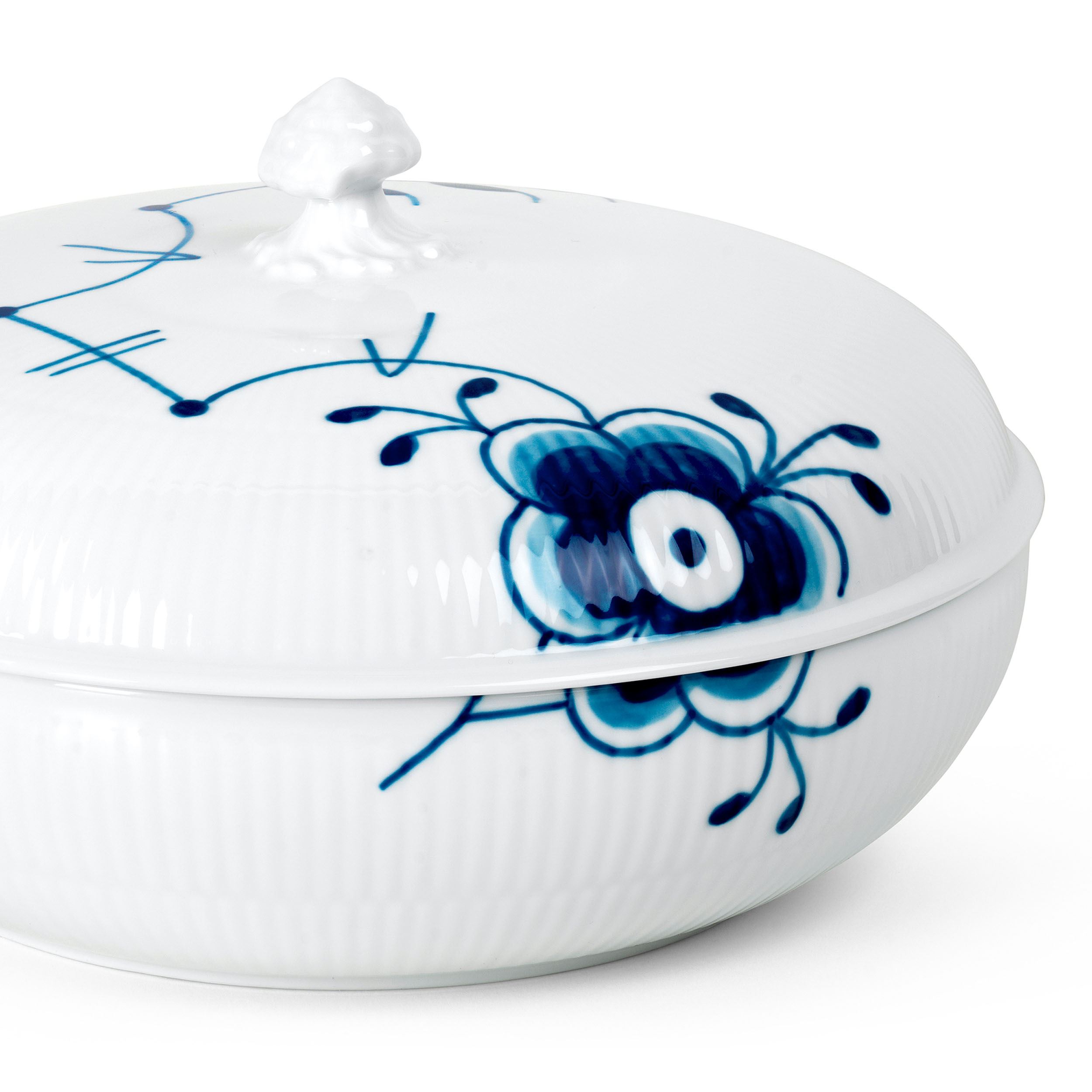 Blue Fluted Mega Bowl with Lid 130 cl Royal Copenhagen
