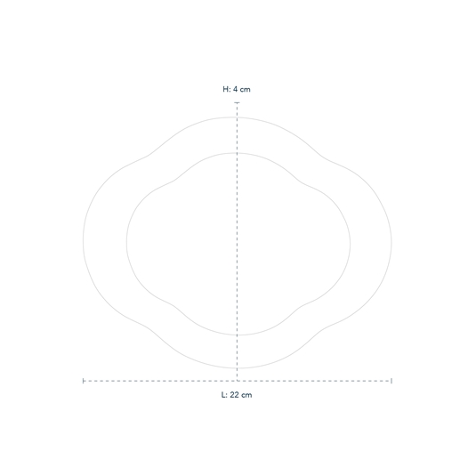 Line Drawing of Star Fluted Dish 22cm
