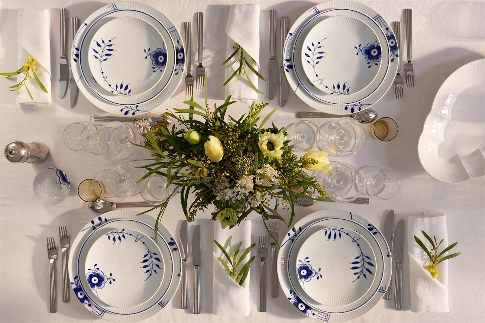 Ideas for Setting an Elegant Wedding Table | Royal Copenhagen